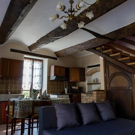 La Rocca Di Efisio Aparthotel Costigliole d'Asti Luaran gambar