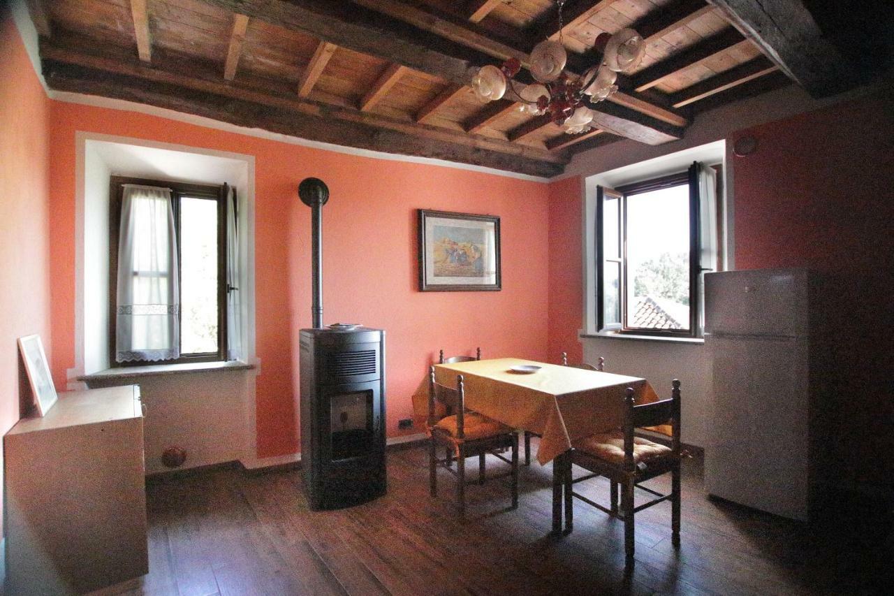 La Rocca Di Efisio Aparthotel Costigliole d'Asti Luaran gambar