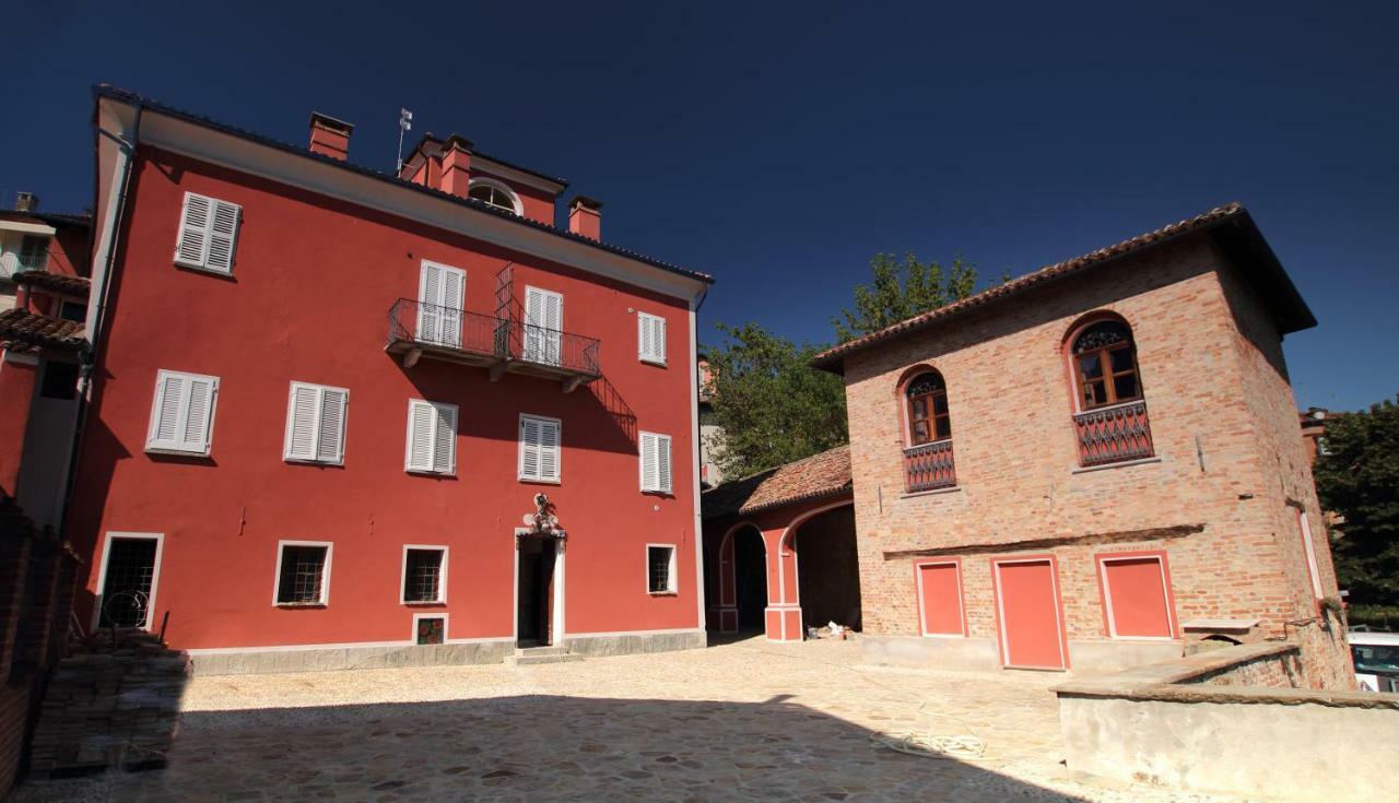 La Rocca Di Efisio Aparthotel Costigliole d'Asti Luaran gambar