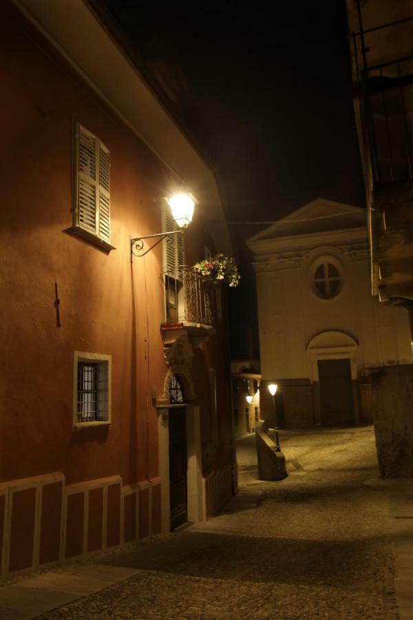 La Rocca Di Efisio Aparthotel Costigliole d'Asti Luaran gambar