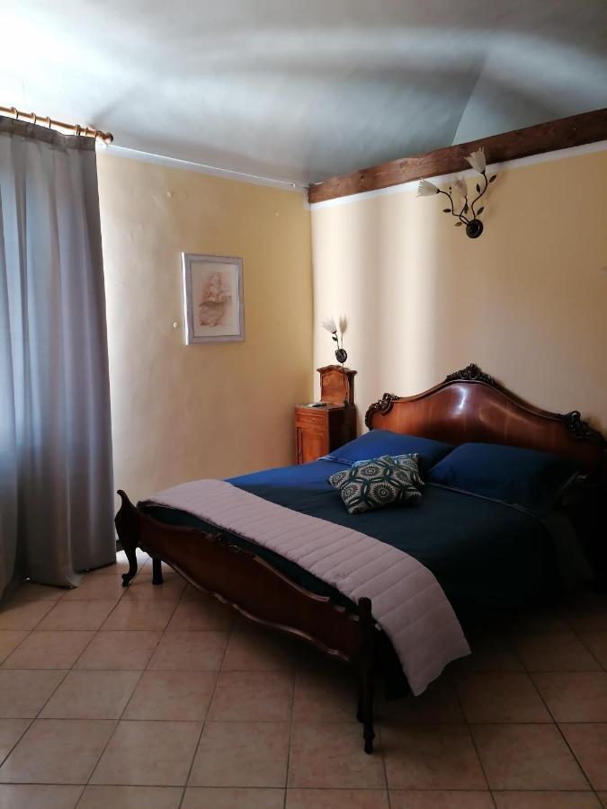 La Rocca Di Efisio Aparthotel Costigliole d'Asti Luaran gambar